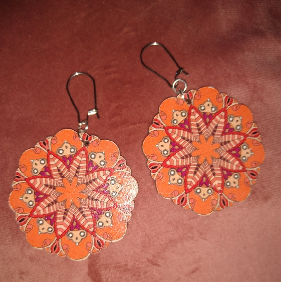 Mandala Earrings Orange Wood Flower Octagon Floral Handmade Boho Stainless Steel - Picture 3 of 3